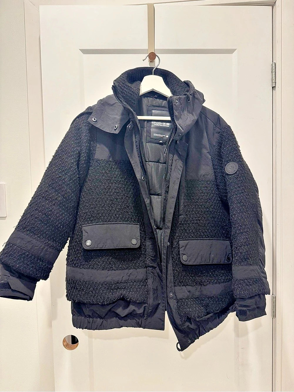 NOIZE Barry Short Sherpa Puffer Jacket Black